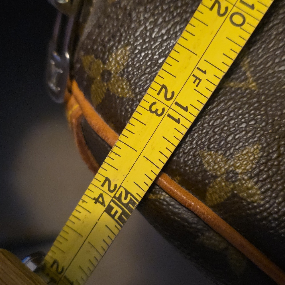 Vintage LV duffle - Picture 16 of 16